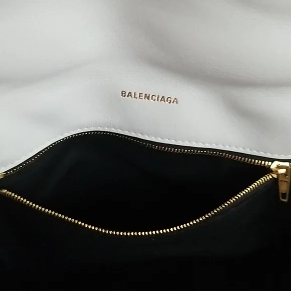 New Balenciaga Touch Puffy Quilted Clutch Bag - Picture 13 of 14